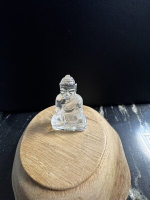 Petite statut Bouddha méditation en cristal de roche Brésil